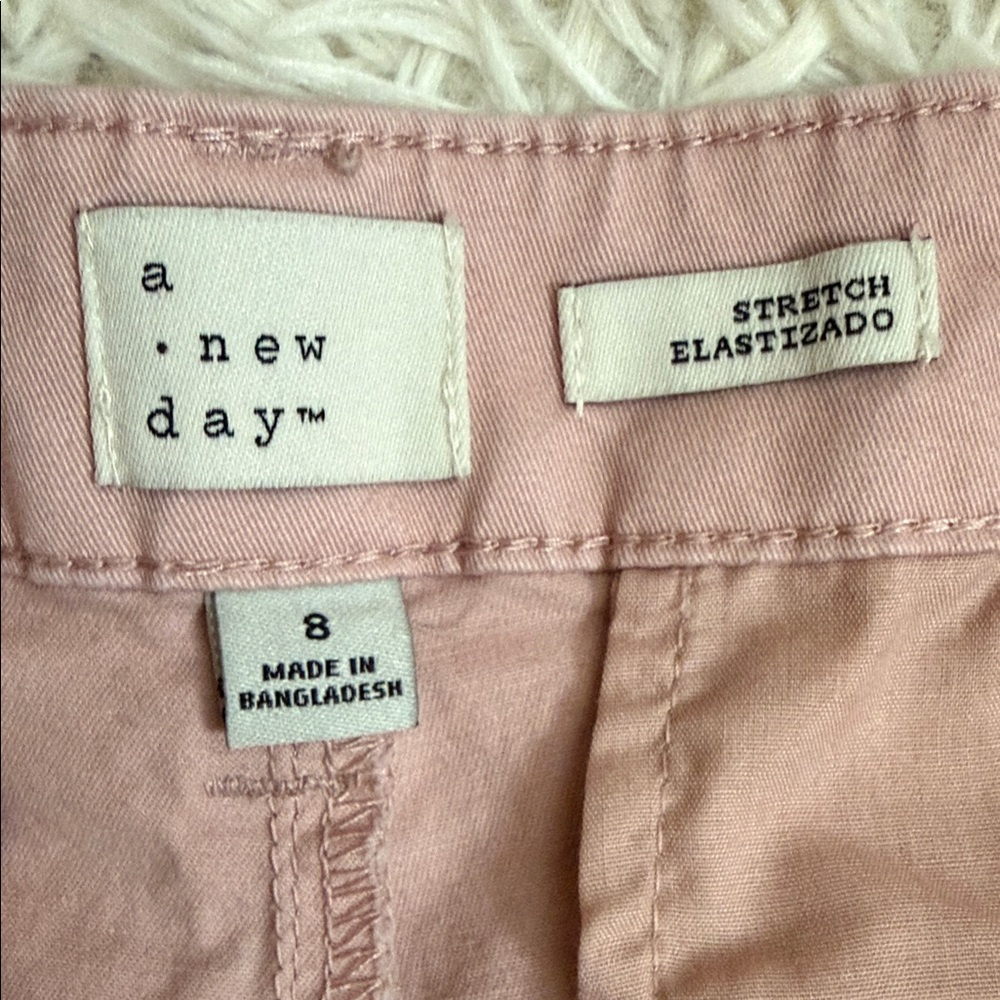 A New Day Size 8 Blush Pink Stretch Chino Bermuda Shorts - Picture 2 of 7